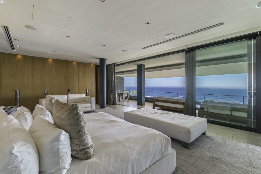 5 Bedroom Property for Sale in Clifton Western Cape